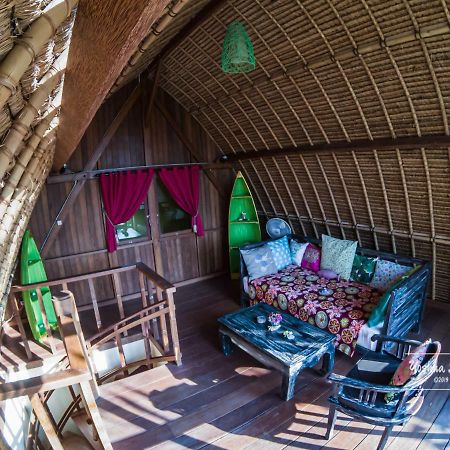 Kuda Laut Bungalows & Diving ペムテラン エクステリア 写真