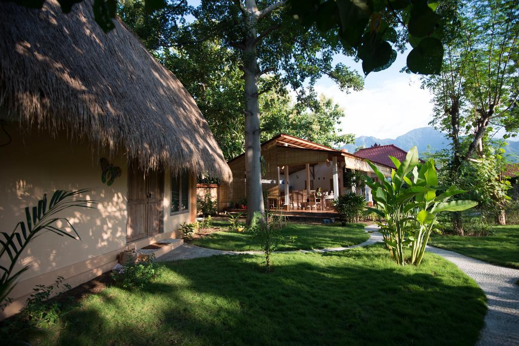 Kuda Laut Bungalows & Diving ペムテラン エクステリア 写真