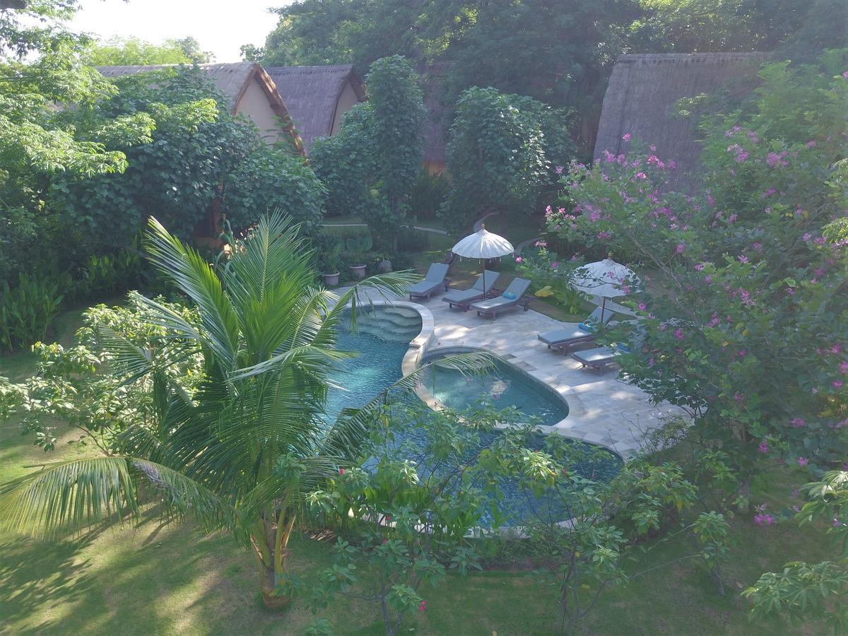 Kuda Laut Bungalows & Diving ペムテラン エクステリア 写真