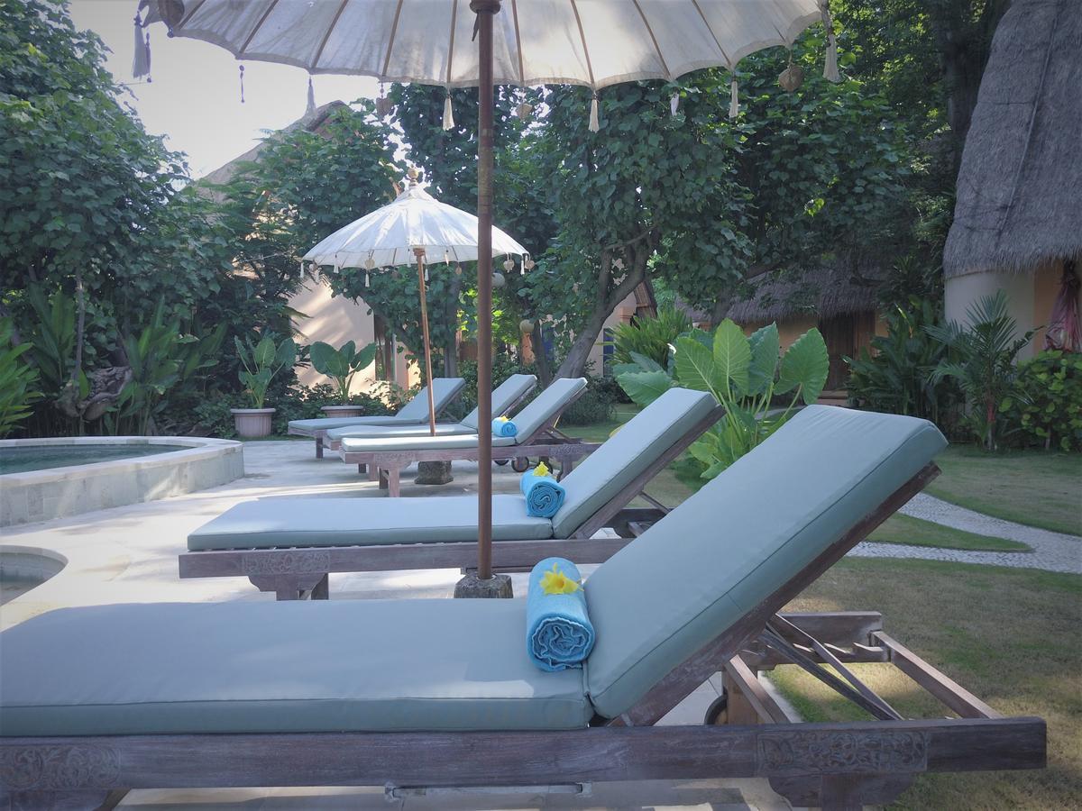 Kuda Laut Bungalows & Diving ペムテラン エクステリア 写真