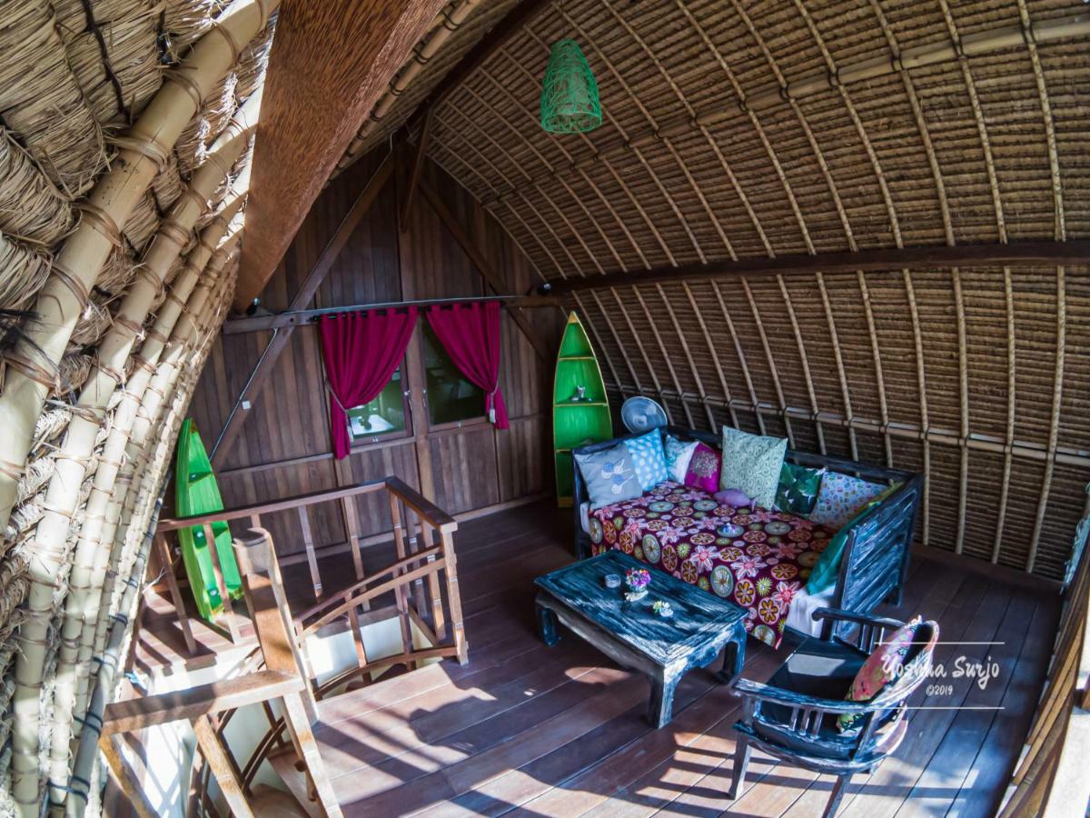 Kuda Laut Bungalows & Diving ペムテラン エクステリア 写真