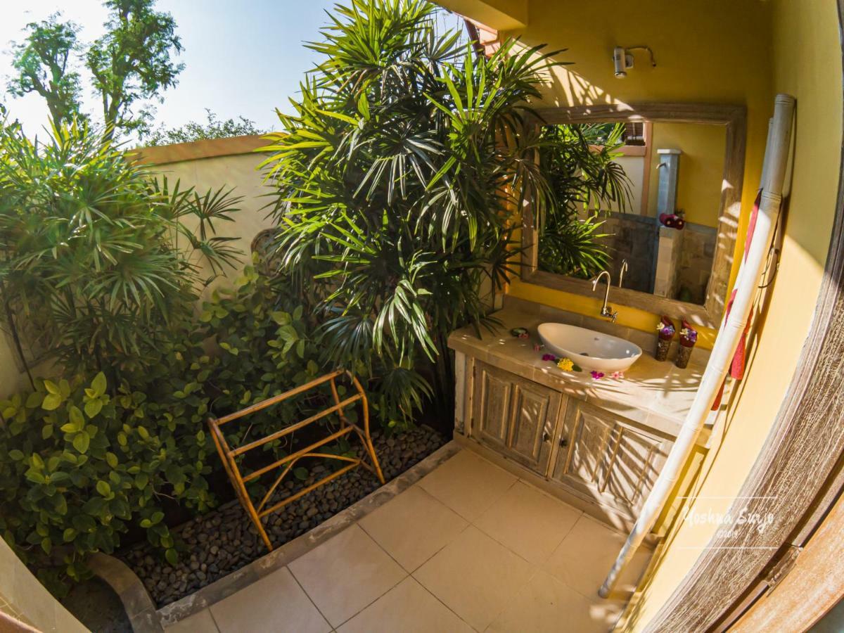 Kuda Laut Bungalows & Diving ペムテラン エクステリア 写真