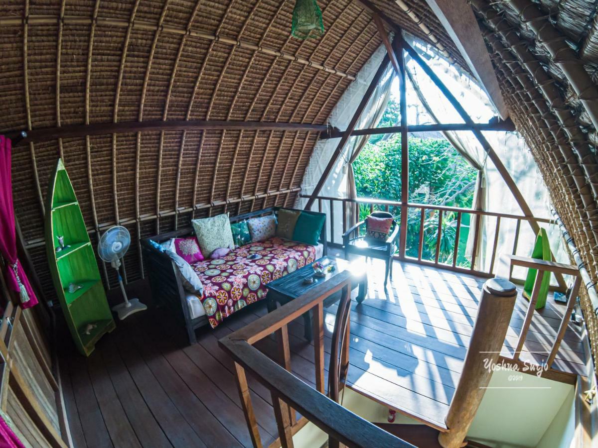 Kuda Laut Bungalows & Diving ペムテラン エクステリア 写真